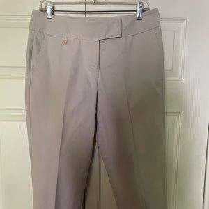 Talbots women’s Capri summer pants.. Size 8. Beige. Side pockets.